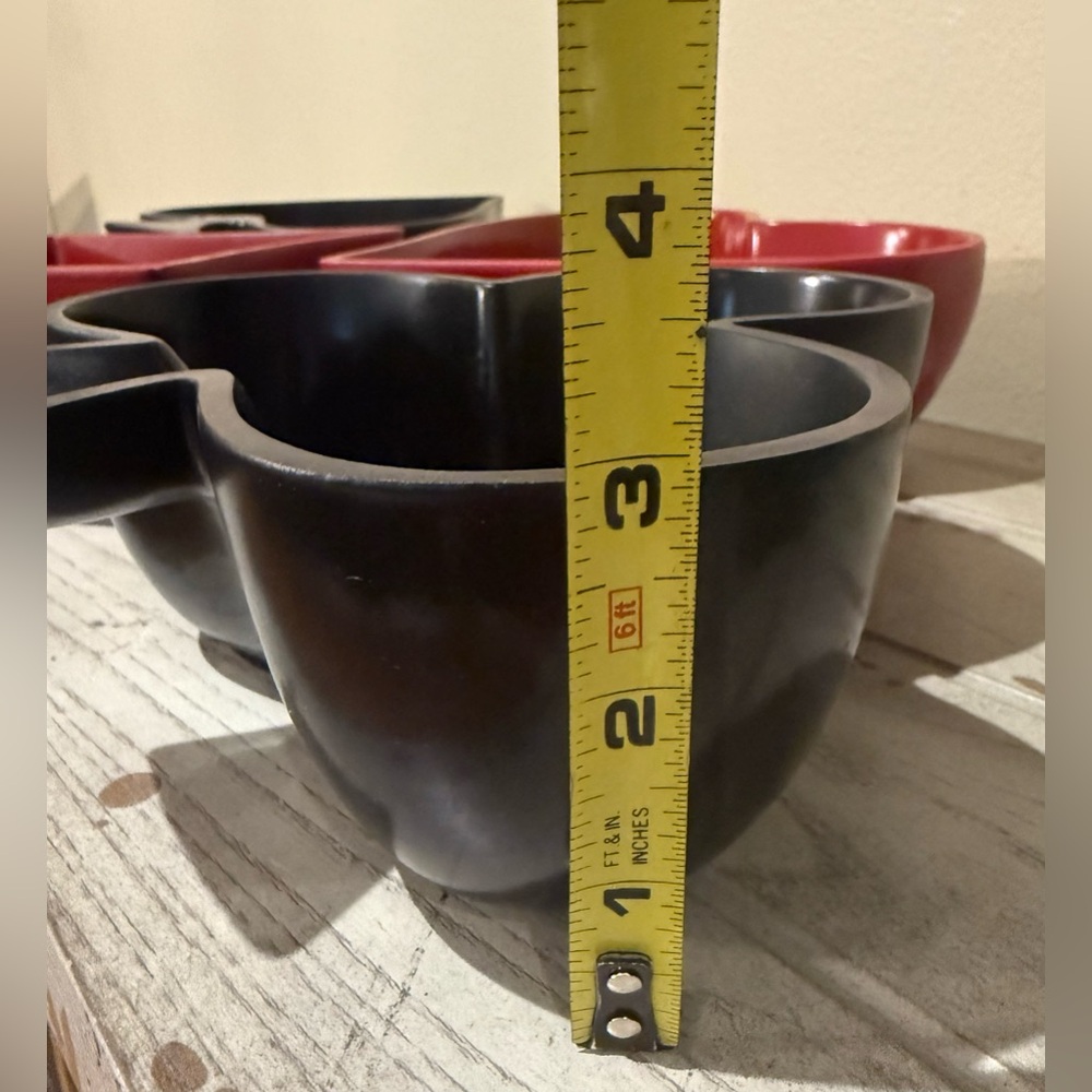 Vintage Red and Black Playing Card Suit Shaped Snack Bowls - Picture 4 of 13